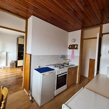 70s Yugo Flat Appartement